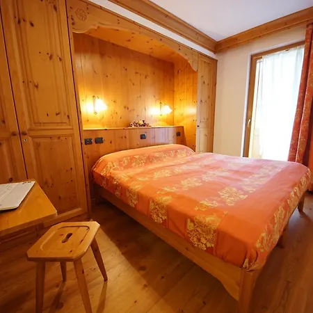 Antlia Aparthotel 3*